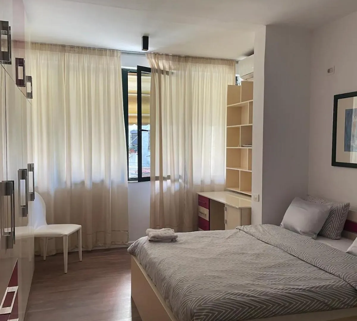 Intirana Apartaments Albania